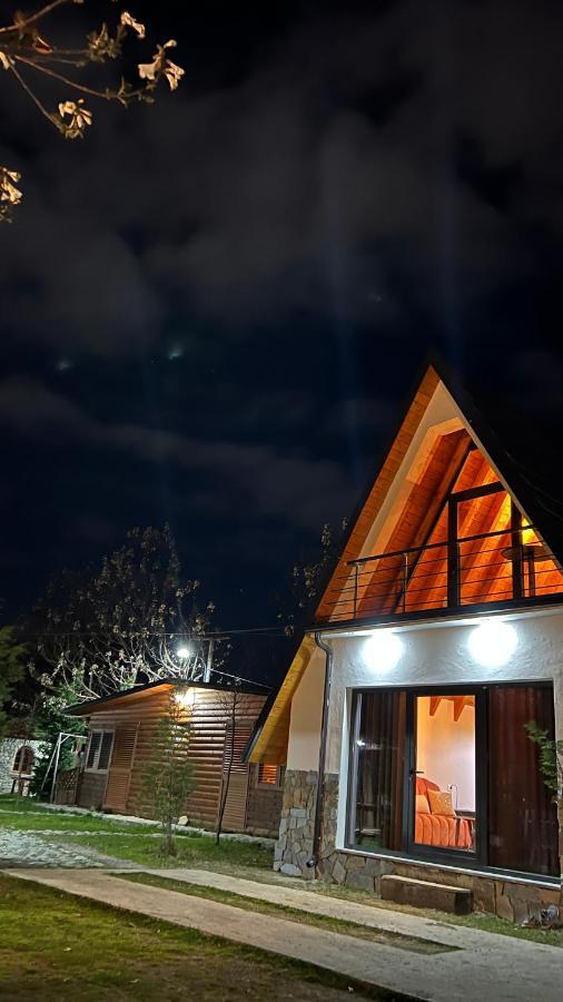 Windmill Shkodra Gesthouse Camping & Grill Exterior foto