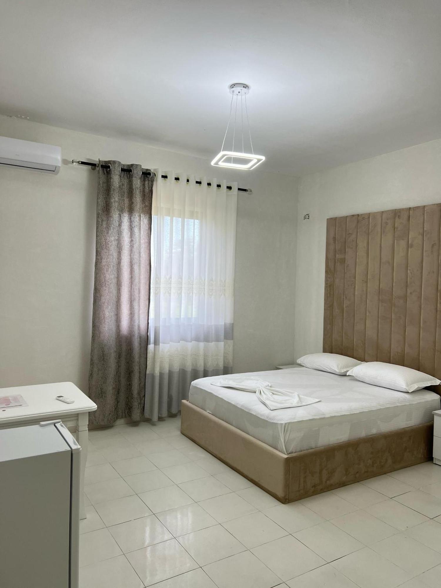 Windmill Shkodra Gesthouse Camping & Grill Exterior foto